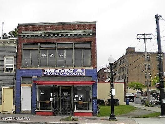 Commercial Sale in Albany