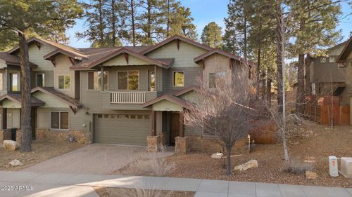 425 E Woodland Dr, Flagstaff, AZ, 86001-6795 | Card Image