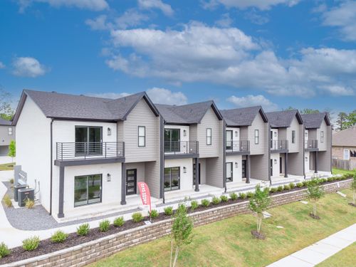 225 Country Club Pkwy, Maumelle, AR, 72113-7793 | Card Image