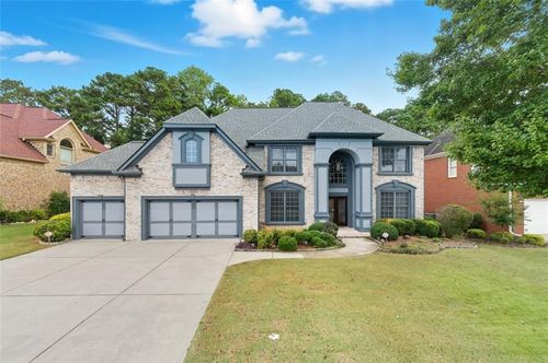 2805 Ivy Hill Dr, Buford, GA, 30519-7923 | Card Image