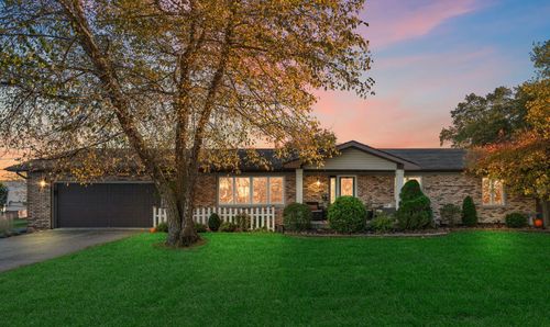 121 7th Ave Nw, DeMotte, IN, 46310-8380 | Card Image