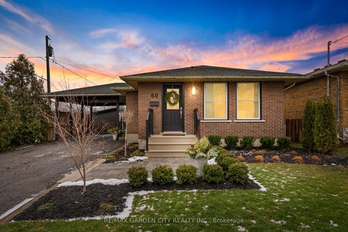 60 Brunswick St, Saint Catharines, ON, L2S3A2 | Card Image