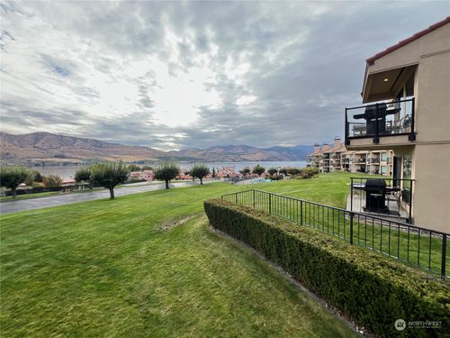 15-5b-100 Lake Chelan Shores Drive, Chelan, WA, 98816 | Card Image