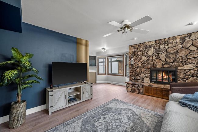 5309 S Somerset Lane, Condo with 2 bedrooms, 2 bathrooms and null parking in Greenfield WI | Image 5