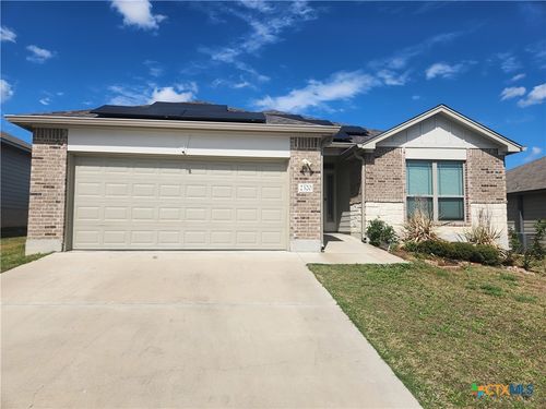 2320 Petersburg Ln, Temple, TX, 76504-1135 | Card Image