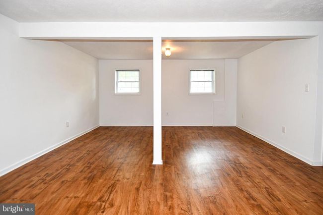 327 W 9 Th St, Townhouse with 3 bedrooms, 2 bathrooms and null parking in FRONT ROYAL VA | Image 12