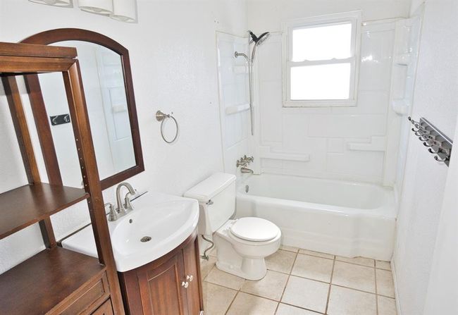 1303 Mac Dr, House other with 4 bedrooms, 2 bathrooms and 2 parking in Sweeny TX | Image 23