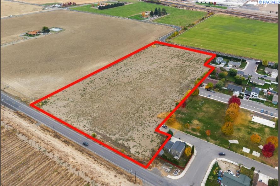 Land in Mabton 3