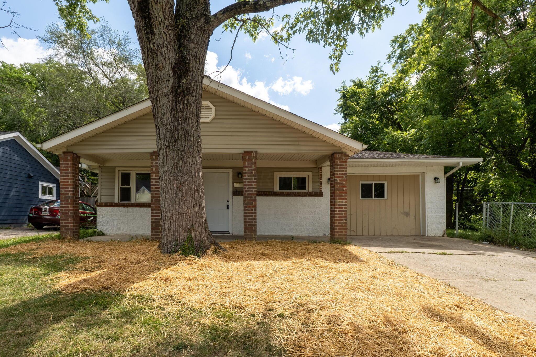 Dawnlight Ave, Columbus, OH 43211