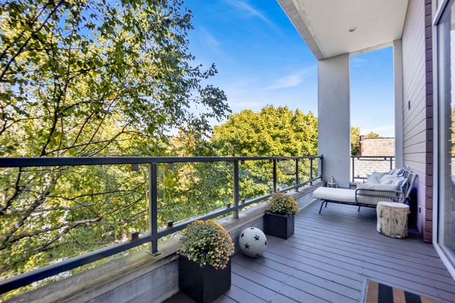 APT-3 - 2235 W Belden Ave, Condo with 3 bedrooms, 2 bathrooms and 1 parking in CHICAGO IL | Image 9