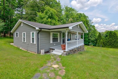681 Carl Eastridge Road, Warrensville, NC, 28693 | Card Image