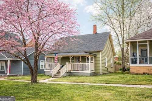 7 Cotton Ave, Porterdale, GA, 30014-1902 | Card Image