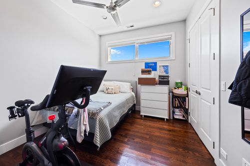 3-2528 N Linden Place, Chicago, IL, 60647 | Card Image