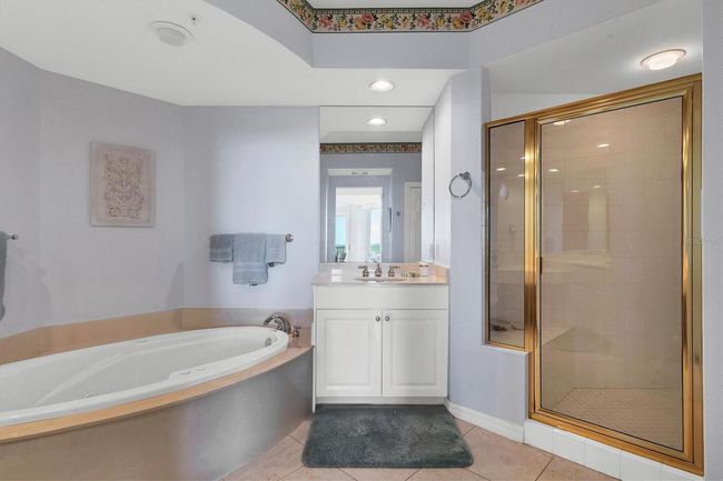 APT-604 - 393 N Point Rd, Condo with 3 bedrooms, 3 bathrooms and null parking in OSPREY FL | Image 42