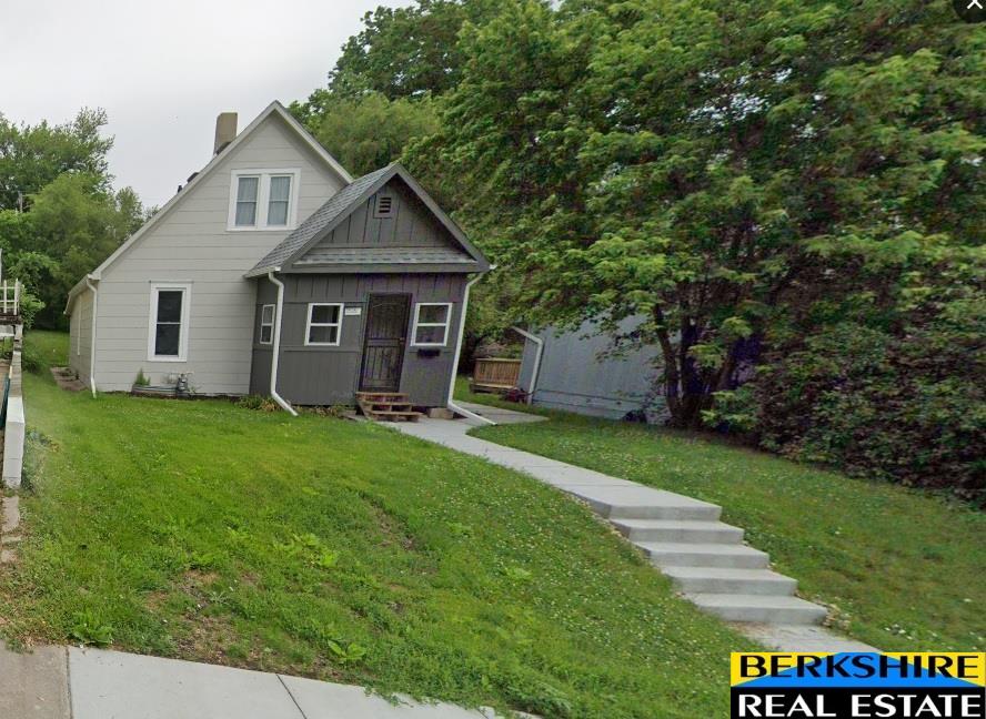 Drexel St, Omaha, NE 68107
