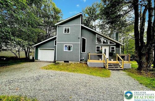 1225 Country Place Dr, Coolbaugh Twp, PA, 18466-7958 | Card Image