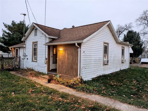 27 W Walnut St, Phillipsburg, OH, 45354 | Card Image