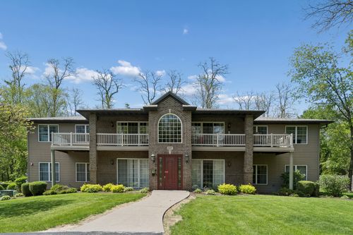 200-2997 3rd St, Moline, IL, 61265-5179 | Card Image
