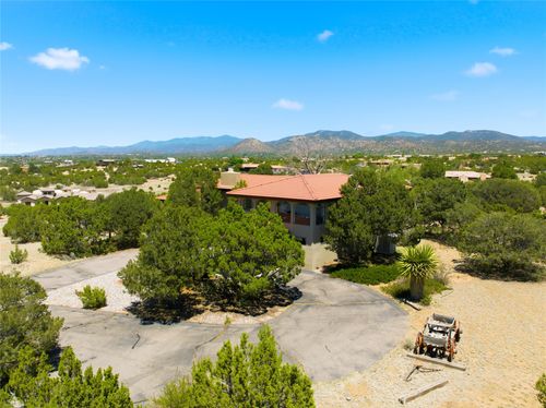 16 Toro Ln, Santa Fe, NM, 87508-9003 | Card Image