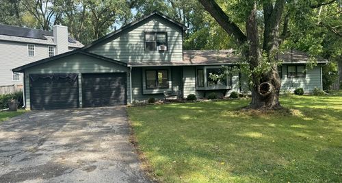 601 Sheridan Dr, Wauconda, IL, 60084-1047 | Card Image
