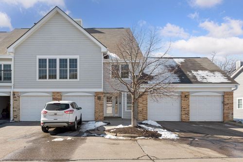 apt-101-6040 Chasewood Pkwy, Hopkins, MN, 55343-4356 | Card Image