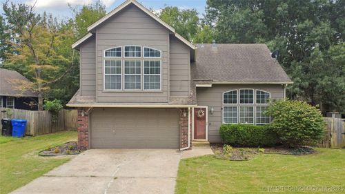 2429 Delmar St, Broken Arrow, OK, 74012-7420 | Card Image