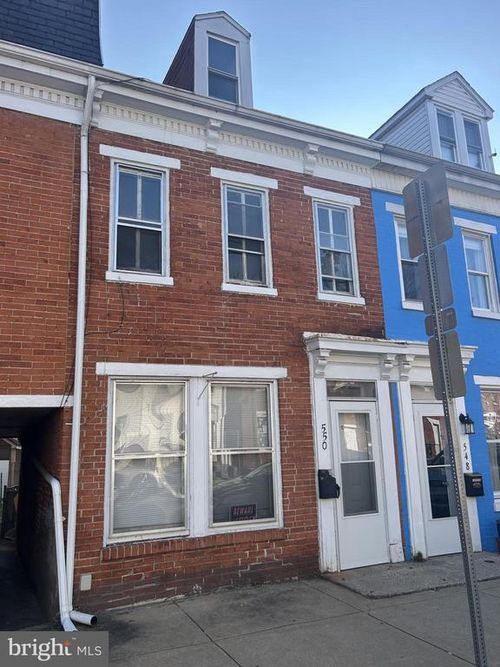550 S Queen St, YORK, PA, 17403-2738 | Card Image