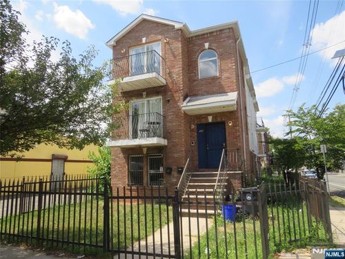 267 S 9th St, Newark, NJ, 07103-2110 | Card Image