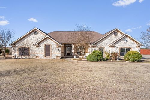 209 Sarahs Ln, Liberty Hill, TX, 78642-4036 | Card Image