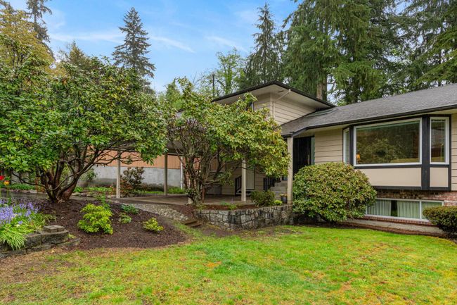 1760 Medwin Place, House other with 6 bedrooms, 4 bathrooms and 4 parking in North Vancouver BC | Image 4