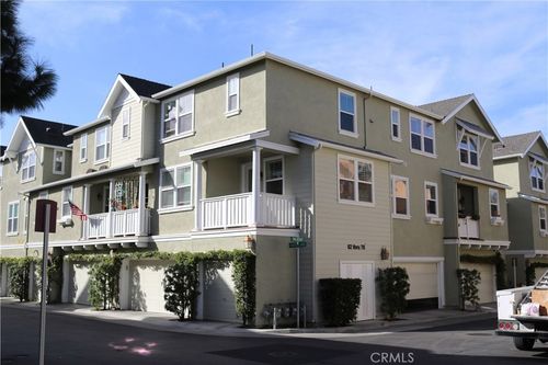 64 Valmont Way, Ladera Ranch, CA, 92694-1260 | Card Image
