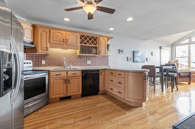 10 Henry Brown Crt, House other with 4 bedrooms, 2 bathrooms and 5 parking in Mallorytown ON | Image 27