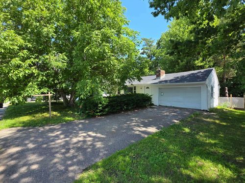 39 Gail St, Winooski, VT, 05404-1523 | Card Image