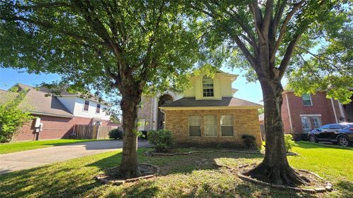 131 Annes Way, Stafford, TX, 77477-5446 | Card Image