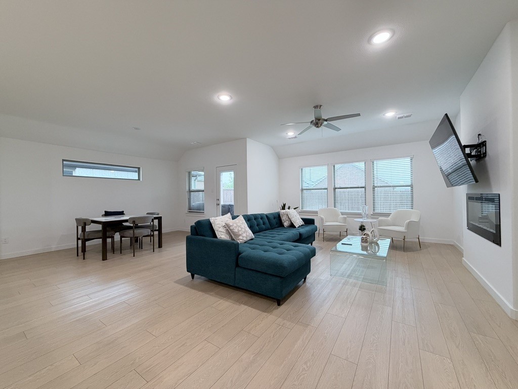 Residential Lease in Lavon 3