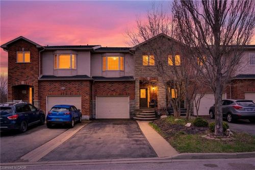 4138 Medland Dr, Burlington, ON, L7M4Z8 | Card Image