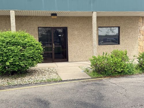 105-1011 Shooting Park Rd, Peru, IL, 61354-1971 | Card Image