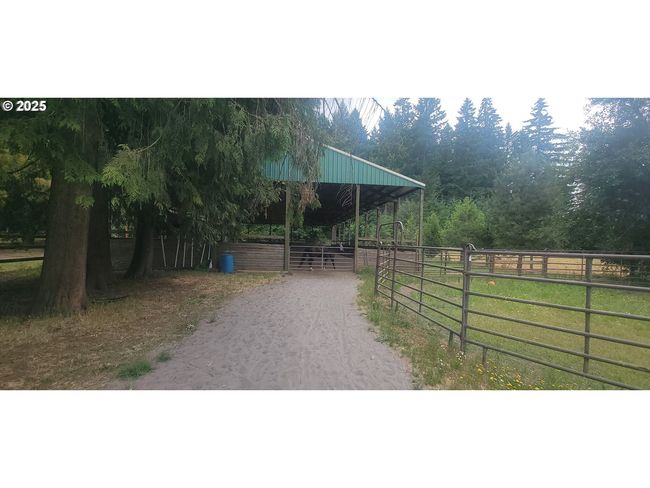 5750 Sw River Rd, House other with 3 bedrooms, 2 bathrooms and 2 parking in Hillsboro OR | Image 44