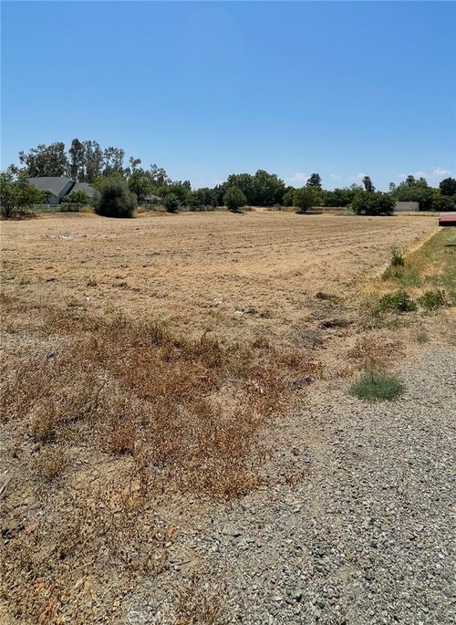 514 2nd Ave, Willows, CA, 95988-2126 | Card Image