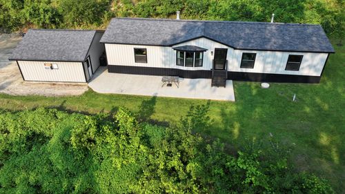 5755 Oak Forest Ln, Houston, MN, 55943-8288 | Card Image