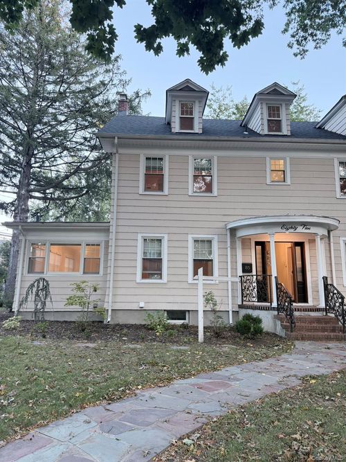 85 Violet Ave, Floral Park, NY, 11001-3006 | Card Image