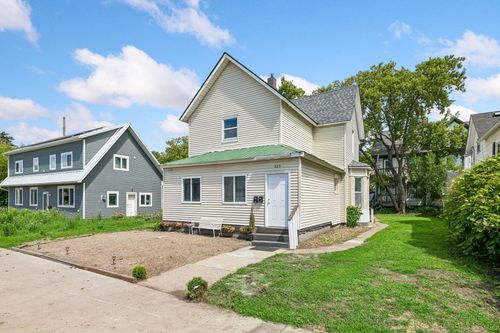 825 18th Ave Ne, Minneapolis, MN, 55418-4519 | Card Image