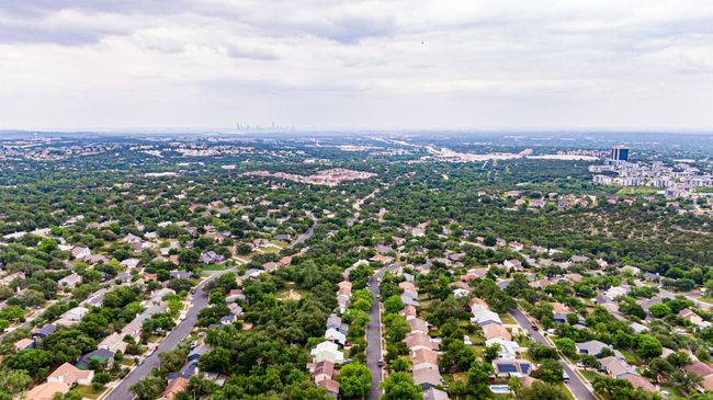 You are 12 miles away from downtown Austin. | Image 31
