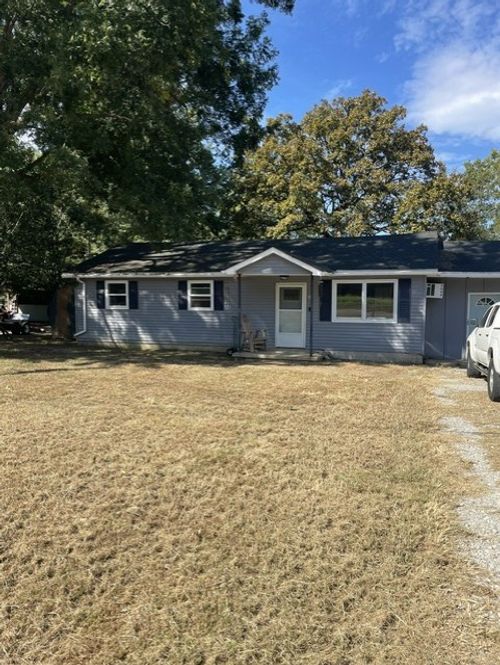 117 Depot St, Summertown, TN, 38483-7517 | Card Image
