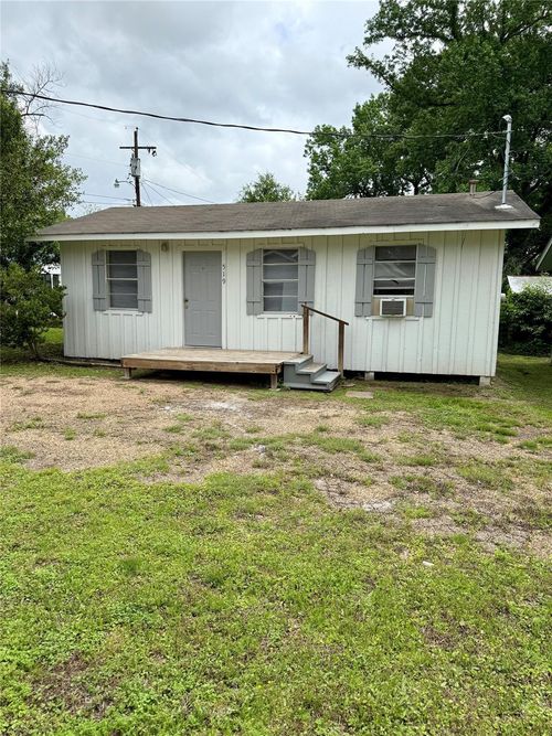 519 Mcguire Lane, Huntsville, TX, 77340 | Card Image