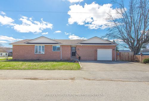 87 Knoll St, Port Colborne, ON, L3K5A7 | Card Image