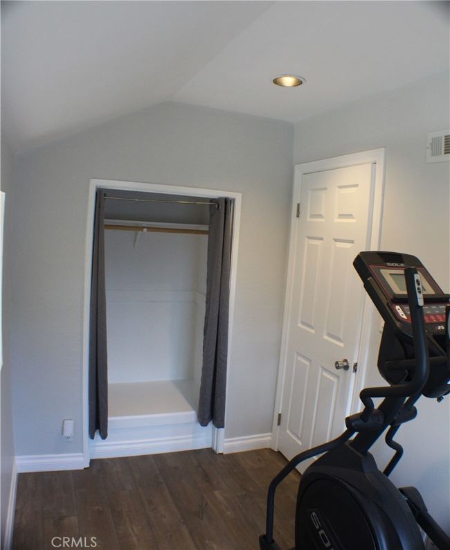 3rd upstairs loft bedroom | Image 24