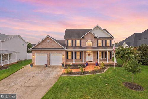 207 Cool Spring Dr, STEPHENS CITY, VA, 22655-4527 | Card Image