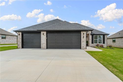 115 S Eagle Mountain St, Prairie Grove, AR, 72753-5014 | Card Image
