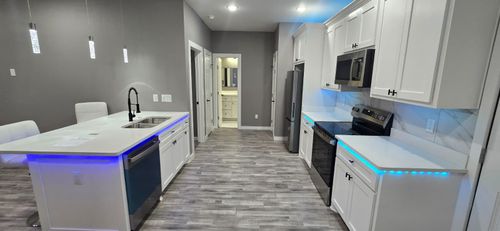 807 Fletcher St, Gainesville, TX, 76240-3073 | Card Image